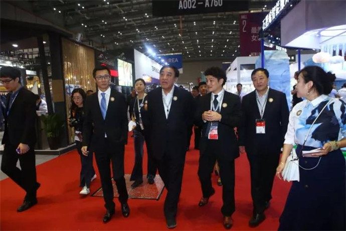 ���@�������(gu��)�L(f��ng)�����м�(li��n)���＾(li��n)չ���_Ļ