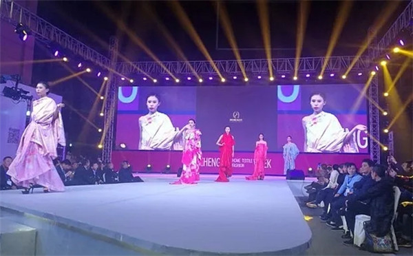 �r(sh��)�����I(l��ng)������2017�ɶ��Ҽ���•�ɶ��r(sh��)�b�������ݾ��ʆ�Ļ