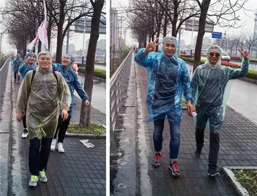 �Pʢ����F(tu��n)����ӨO��(zh��n)�澳���ƵZͬ�У�