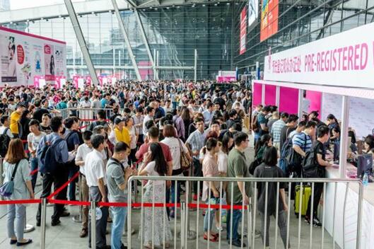 ���ڶYƷ�Ҿ�չ�_(k��i)Ļ�ڼ���������c(di��n)�����չ����ã��