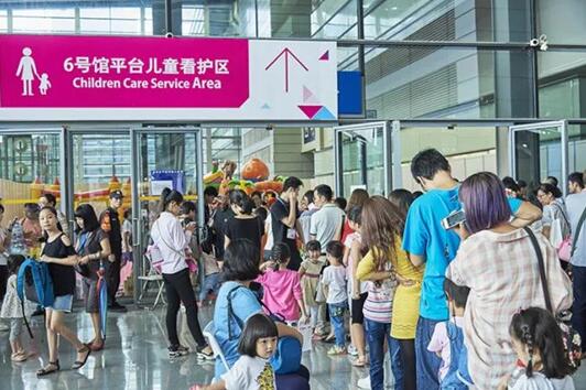 ���ڶYƷ�Ҿ�չ�_(k��i)Ļ�ڼ���������c(di��n)�����չ����ã��