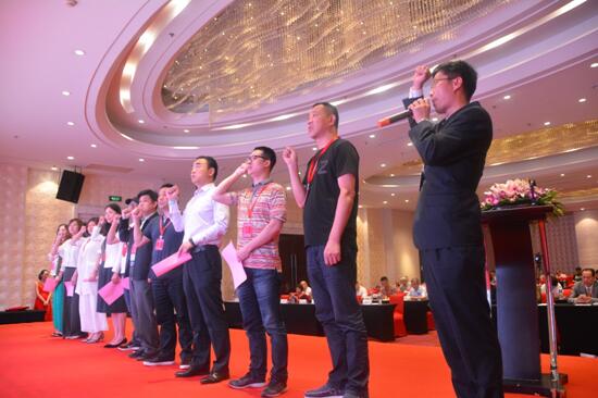 ��Ӣ���I(l��ng)�a(ch��n)�I(y��)��(chu��ng)���(q��)��(d��ng)�r(ji��)ֵ�����h˹�˶�����•2018�Ї��Ҽ��ҾӮa(ch��n)�I(y��)�l(f��)չ�߷�Փ��