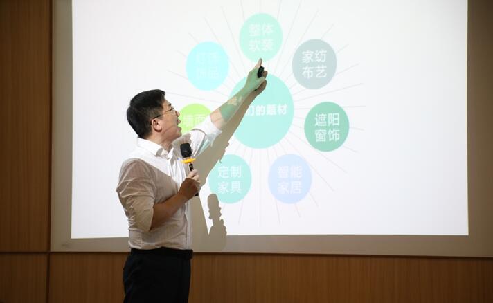 ����Ȼ���ؾ�����������һ��(ch��ng)���ӵİl(f��)����(hu��)