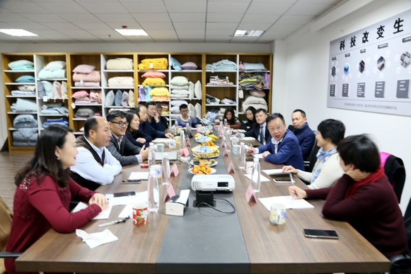 ���������ںϰl(f��)չ�����(hu��)�L(zh��ng)����Ī��˹