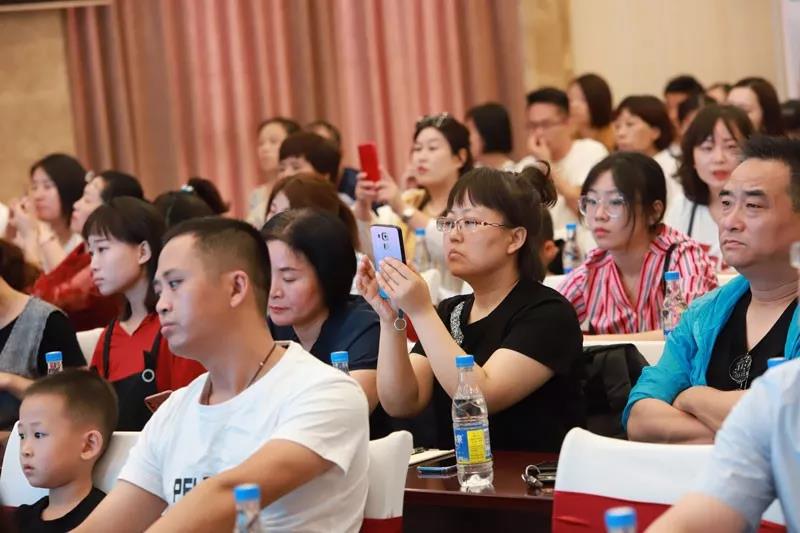 ��Ʒ•�������Ҽ�2019�ﶬ��Ʒ�l(f��)�����A�M�չ���