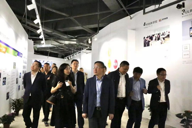 32�f(w��n)�����壬�ɽ���9000�f(w��n)Ԫ����ʮ�����Ї�(gu��)���������Ҽ����彻�ו�(hu��)¡�����_(k��i)���x��ͨ�ݼҼ��a(ch��n)�I(y��)��1+3���¸��