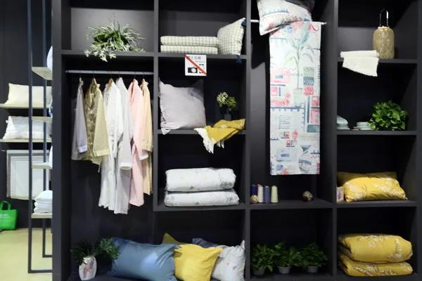 ���첼������չ2020intertextile�Ϻ��Ҽ�չ�����h(yu��n)��(chu��ng)������M�@���H��